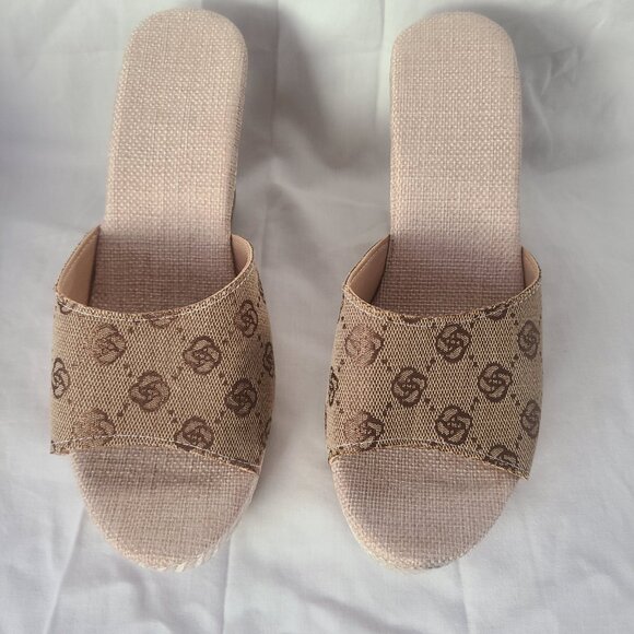 NEW wedge sandals - Picture 2 of 5